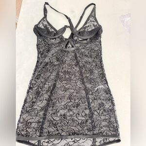 Ooh La La Elegant Lace Chemise in Black